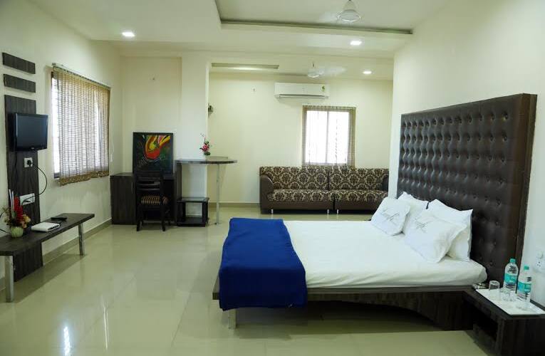 B&B The Casa, Nagpur 5
